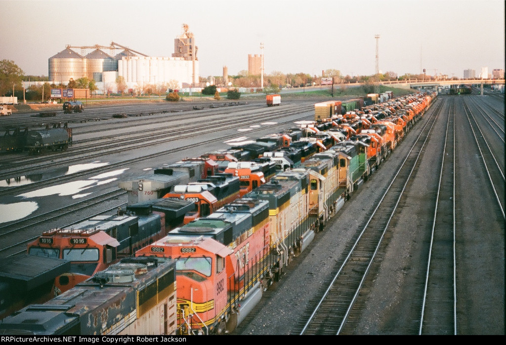 Stored BNSF locos!!!!